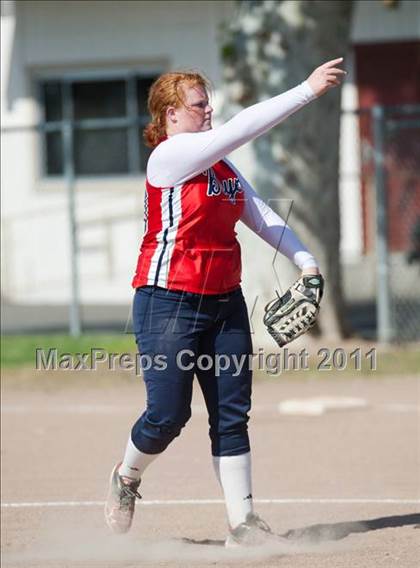 Thumbnail 2 in Beyer @ Modesto photogallery.