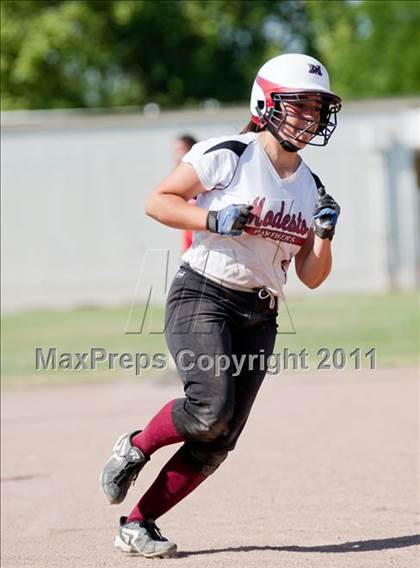 Thumbnail 3 in Beyer @ Modesto photogallery.