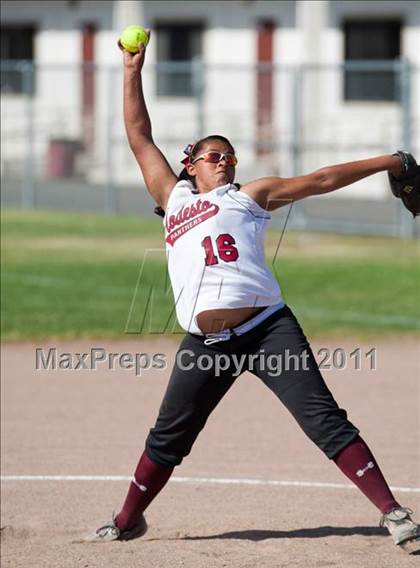 Thumbnail 2 in Beyer @ Modesto photogallery.