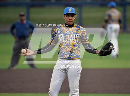 Thumbnail 3 in Solorio @ Simeon photogallery.