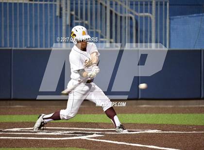 Thumbnail 1 in Solorio @ Simeon photogallery.