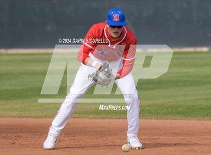 Thumbnail 2 in Hillsboro vs. Highlands Ranch (Coach Bob National Invitational) photogallery.