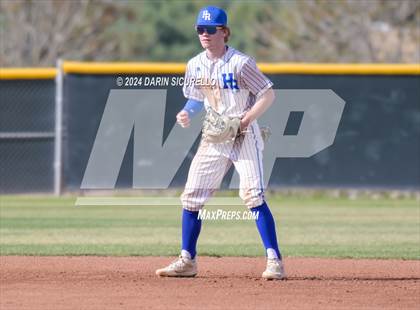 Thumbnail 2 in Hillsboro vs. Highlands Ranch (Coach Bob National Invitational) photogallery.