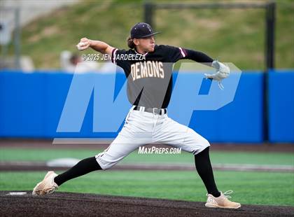 Thumbnail 2 in Windsor vs. Golden (CHSAA 4A Semifinal) photogallery.