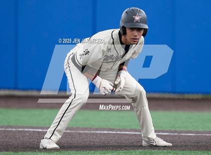 Thumbnail 3 in Windsor vs. Golden (CHSAA 4A Semifinal) photogallery.