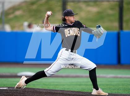 Thumbnail 3 in Windsor vs. Golden (CHSAA 4A Semifinal) photogallery.