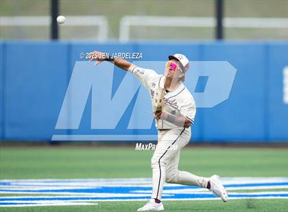 Thumbnail 3 in Windsor vs. Golden (CHSAA 4A Semifinal) photogallery.