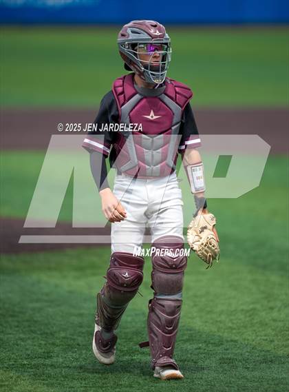 Thumbnail 2 in Windsor vs. Golden (CHSAA 4A Semifinal) photogallery.
