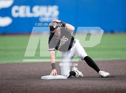 Thumbnail 1 in Windsor vs. Golden (CHSAA 4A Semifinal) photogallery.