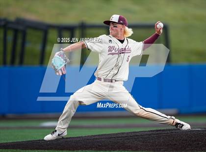 Thumbnail 2 in Windsor vs. Golden (CHSAA 4A Semifinal) photogallery.