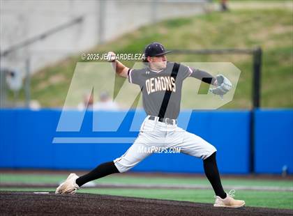 Thumbnail 1 in Windsor vs. Golden (CHSAA 4A Semifinal) photogallery.