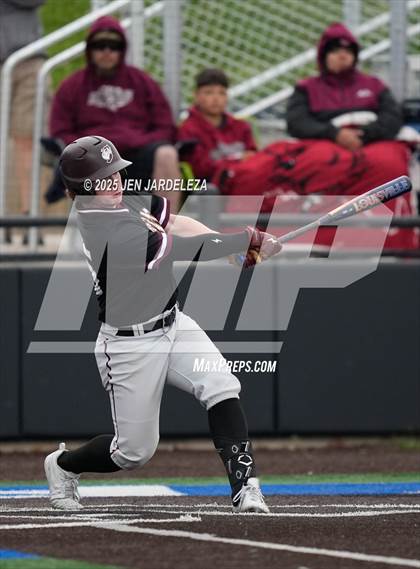 Thumbnail 3 in Windsor vs. Golden (CHSAA 4A Semifinal) photogallery.