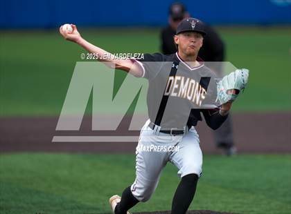 Thumbnail 3 in Windsor vs. Golden (CHSAA 4A Semifinal) photogallery.