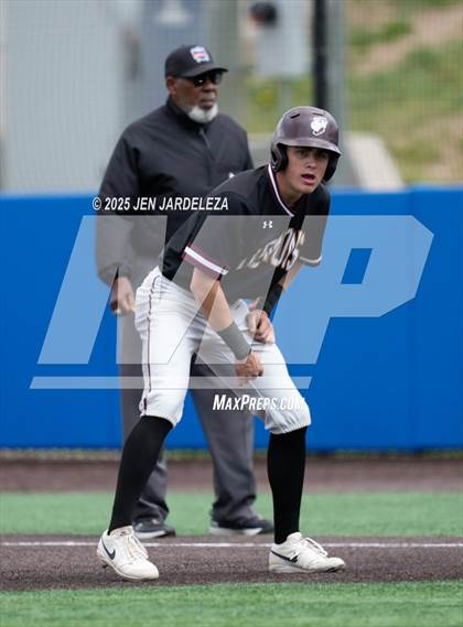 Thumbnail 3 in Windsor vs. Golden (CHSAA 4A Semifinal) photogallery.