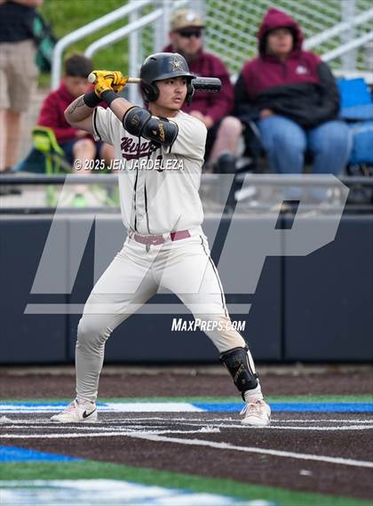 Thumbnail 2 in Windsor vs. Golden (CHSAA 4A Semifinal) photogallery.