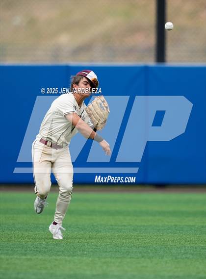 Thumbnail 3 in Windsor vs. Golden (CHSAA 4A Semifinal) photogallery.