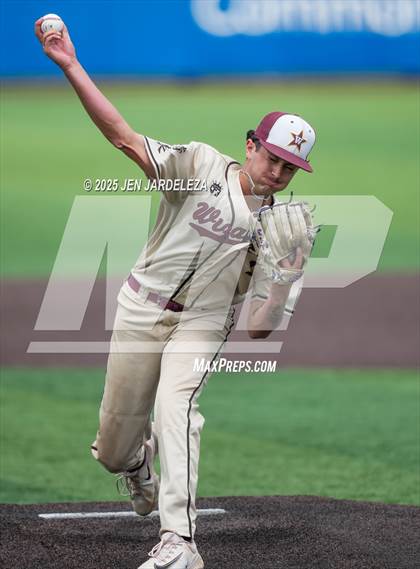 Thumbnail 1 in Windsor vs. Golden (CHSAA 4A Semifinal) photogallery.
