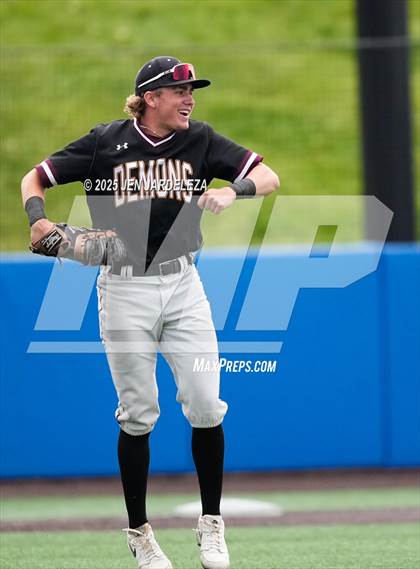 Thumbnail 2 in Windsor vs. Golden (CHSAA 4A Semifinal) photogallery.