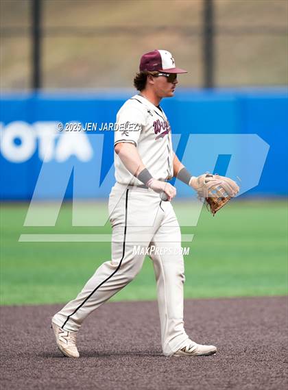 Thumbnail 2 in Windsor vs. Golden (CHSAA 4A Semifinal) photogallery.