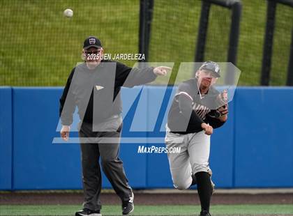 Thumbnail 2 in Windsor vs. Golden (CHSAA 4A Semifinal) photogallery.
