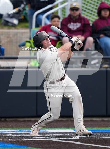 Thumbnail 2 in Windsor vs. Golden (CHSAA 4A Semifinal) photogallery.