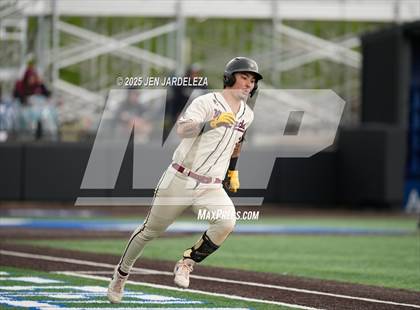 Thumbnail 3 in Windsor vs. Golden (CHSAA 4A Semifinal) photogallery.