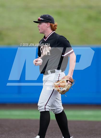 Thumbnail 3 in Windsor vs. Golden (CHSAA 4A Semifinal) photogallery.