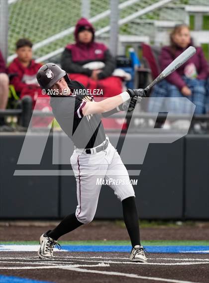 Thumbnail 3 in Windsor vs. Golden (CHSAA 4A Semifinal) photogallery.