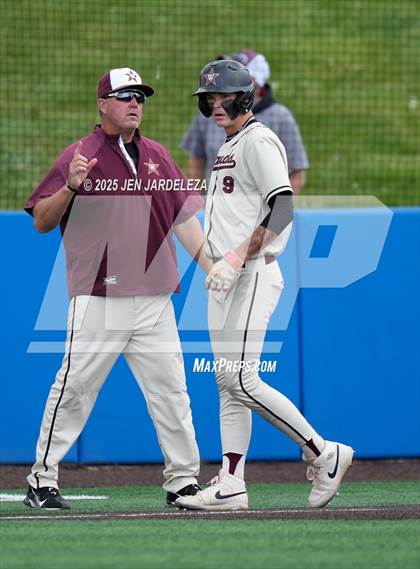 Thumbnail 2 in Windsor vs. Golden (CHSAA 4A Semifinal) photogallery.