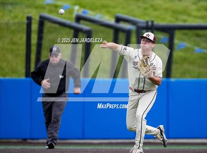 Thumbnail 2 in Windsor vs. Golden (CHSAA 4A Semifinal) photogallery.