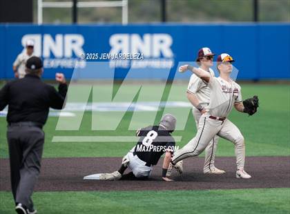 Thumbnail 2 in Windsor vs. Golden (CHSAA 4A Semifinal) photogallery.