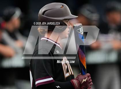 Thumbnail 3 in Windsor vs. Golden (CHSAA 4A Semifinal) photogallery.