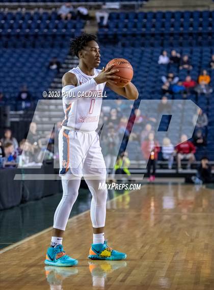 Thumbnail 3 in Garfield vs. Eastside Catholic (WIAA 3A Semifinal)  photogallery.