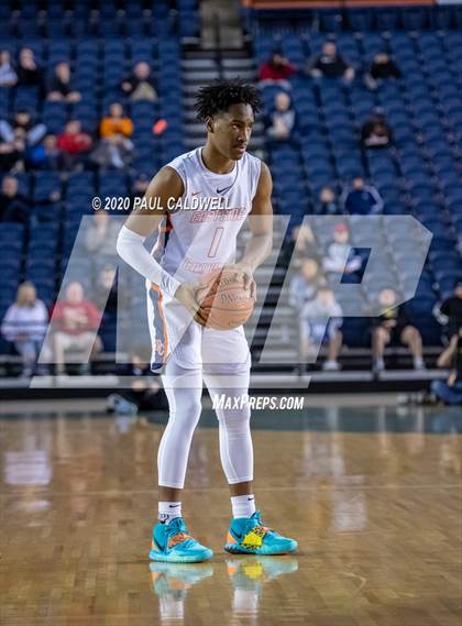 Thumbnail 2 in Garfield vs. Eastside Catholic (WIAA 3A Semifinal)  photogallery.