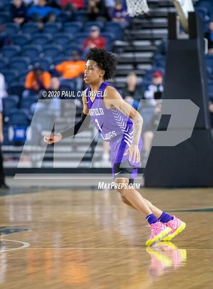Thumbnail 2 in Garfield vs. Eastside Catholic (WIAA 3A Semifinal)  photogallery.