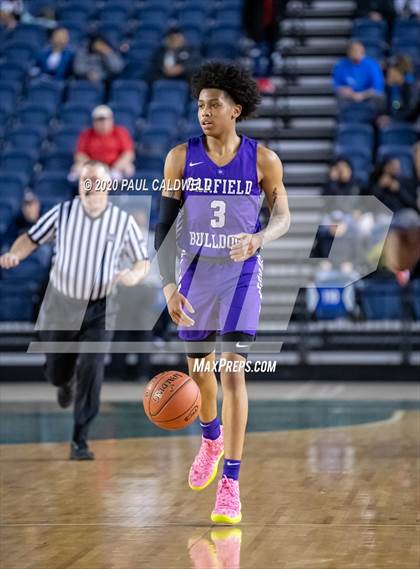 Thumbnail 2 in Garfield vs. Eastside Catholic (WIAA 3A Semifinal)  photogallery.
