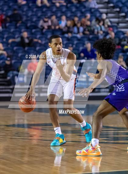 Thumbnail 2 in Garfield vs. Eastside Catholic (WIAA 3A Semifinal)  photogallery.