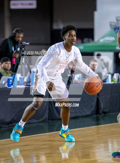 Thumbnail 3 in Garfield vs. Eastside Catholic (WIAA 3A Semifinal)  photogallery.