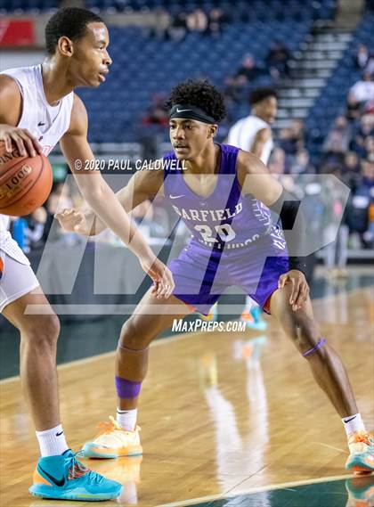 Thumbnail 3 in Garfield vs. Eastside Catholic (WIAA 3A Semifinal)  photogallery.