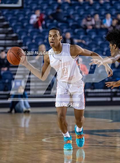 Thumbnail 1 in Garfield vs. Eastside Catholic (WIAA 3A Semifinal)  photogallery.