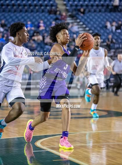 Thumbnail 3 in Garfield vs. Eastside Catholic (WIAA 3A Semifinal)  photogallery.