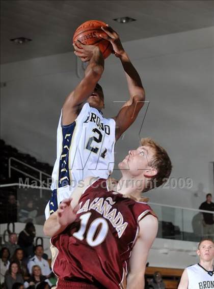 Thumbnail 1 in Vista Murrieta vs. La Canada (So Cal Shootout) photogallery.