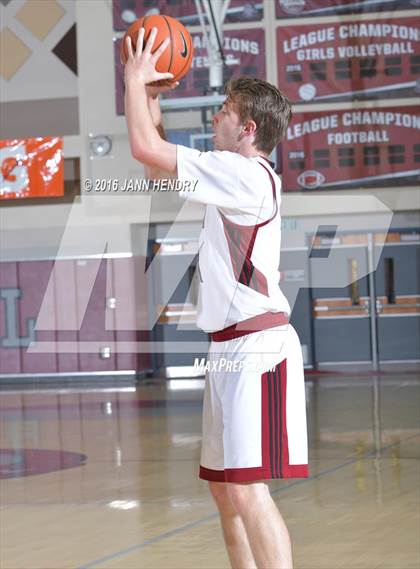 Thumbnail 1 in JSerra Catholic vs. Ironwood Ridge (Rancho Mirage Holiday Invitational) photogallery.