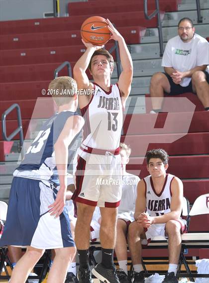 Thumbnail 2 in JSerra Catholic vs. Ironwood Ridge (Rancho Mirage Holiday Invitational) photogallery.