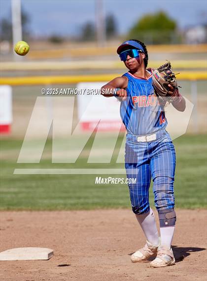 Thumbnail 3 in San Leandro @ East Nicolaus (CIF Northern Regional D4 Final) photogallery.