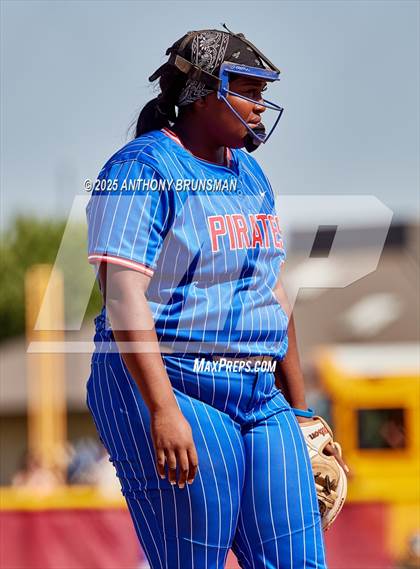 Thumbnail 3 in San Leandro @ East Nicolaus (CIF Northern Regional D4 Final) photogallery.