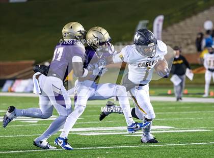 Thumbnail 1 in Liberty North vs. Christian Brothers (MSHSAA Class 6 Championship) photogallery.