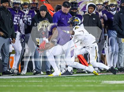 Thumbnail 2 in Liberty North vs. Christian Brothers (MSHSAA Class 6 Championship) photogallery.