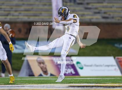 Thumbnail 3 in Liberty North vs. Christian Brothers (MSHSAA Class 6 Championship) photogallery.
