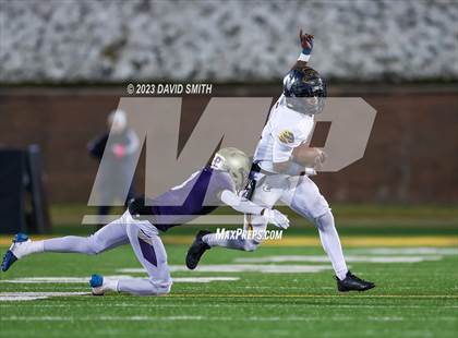Thumbnail 1 in Liberty North vs. Christian Brothers (MSHSAA Class 6 Championship) photogallery.